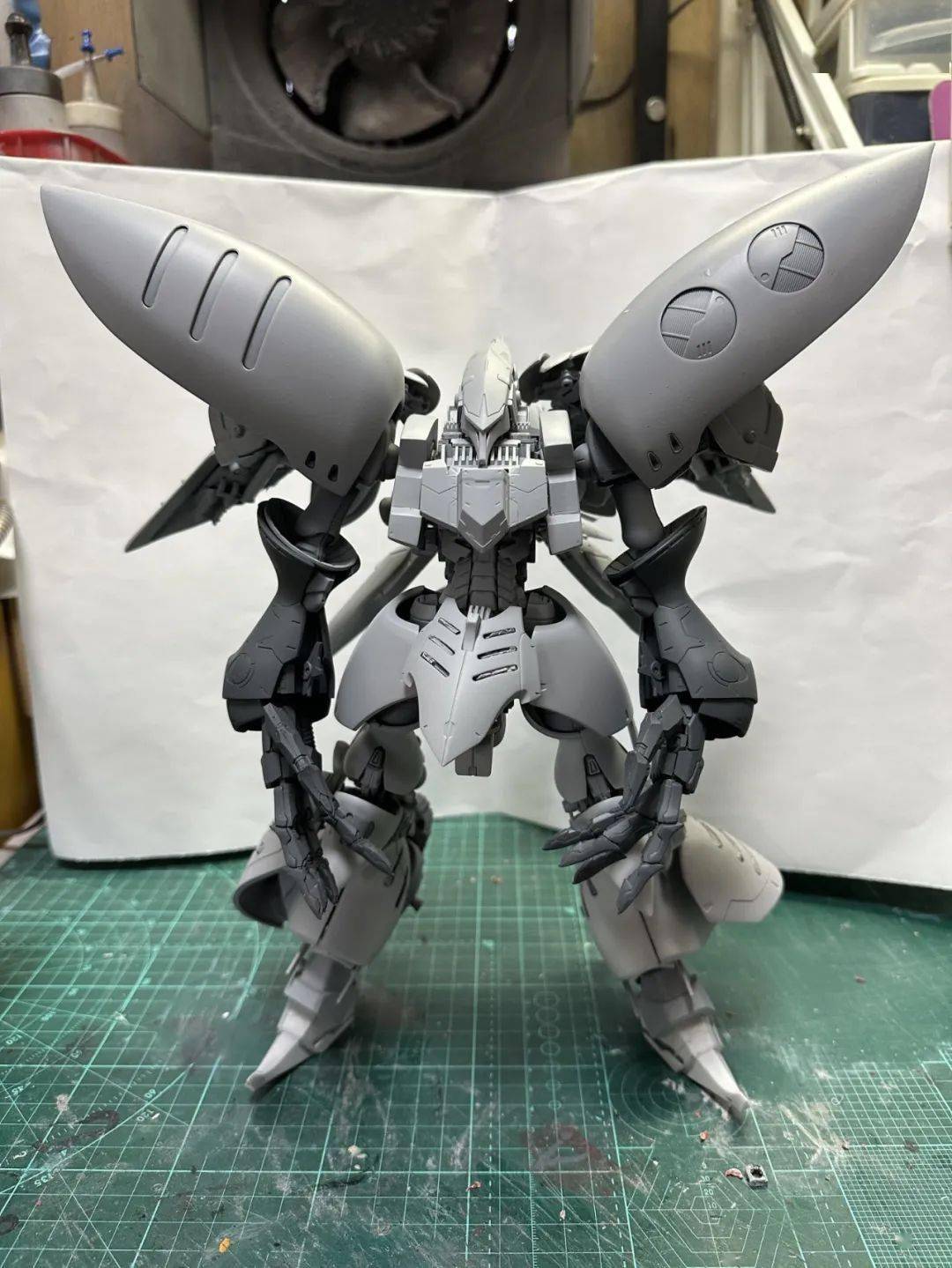 豪华的哈曼座驾,mg卡碧尼诅咒大变身_公众_改造_模型