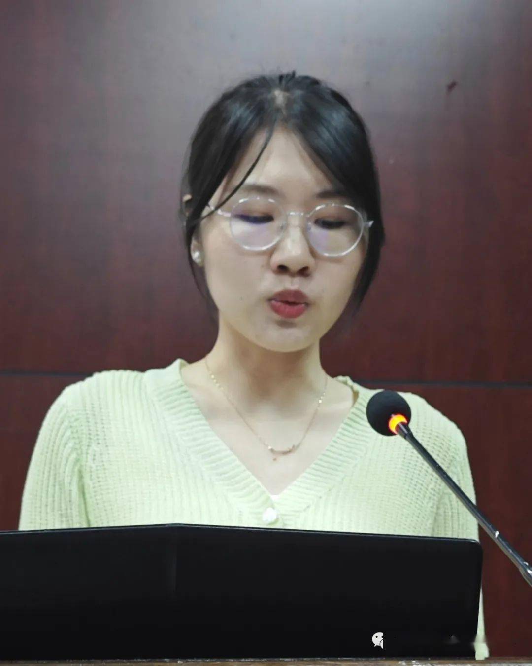 "衢州二中教育集团举办教师演讲比赛_精神_传承_获得者