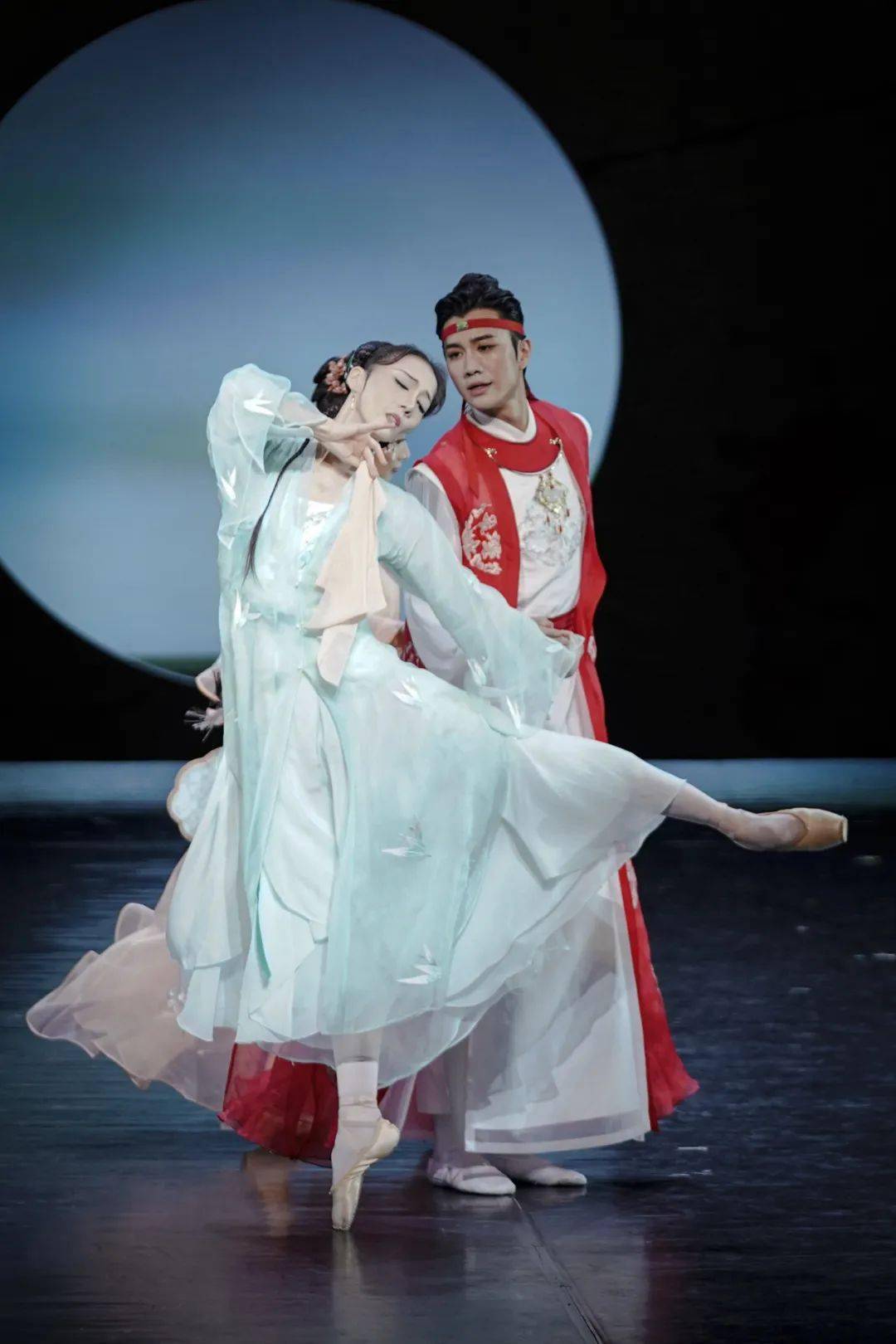 明日上演丨中央芭蕾舞团×深圳交响乐团倾情演绎,大道至简的极致审美