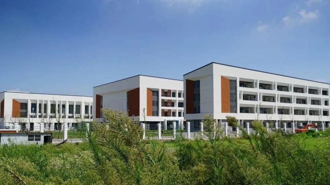 绍一初镜湖校区来了!