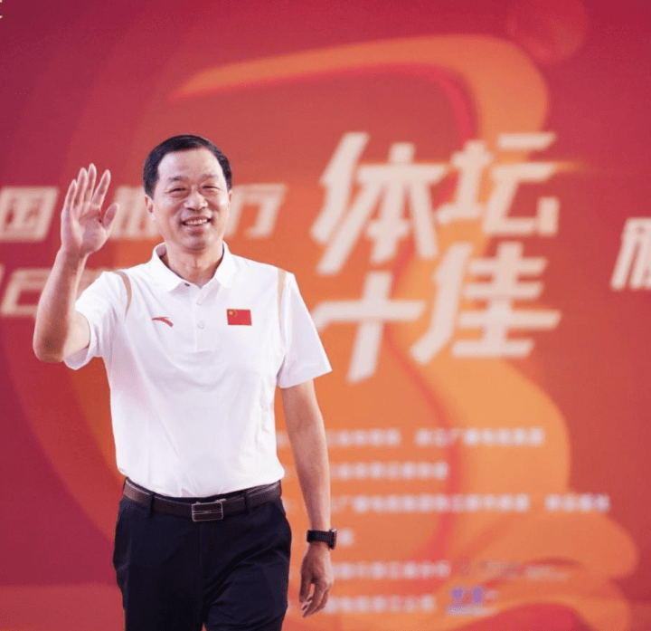 专访火炬手赵江平——超期服役,初心不改,愿做一辈子的体育人_江山市