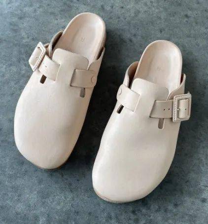 barbie 最大赢家,「最丑」凉鞋要ipo了_品牌_消费者_鞋履