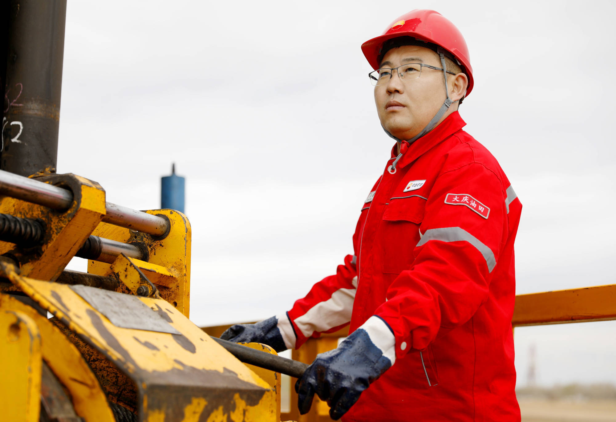 中国石油大庆油田:传承铁人志 永铸石油魂_钻井_王进喜_大庆石油
