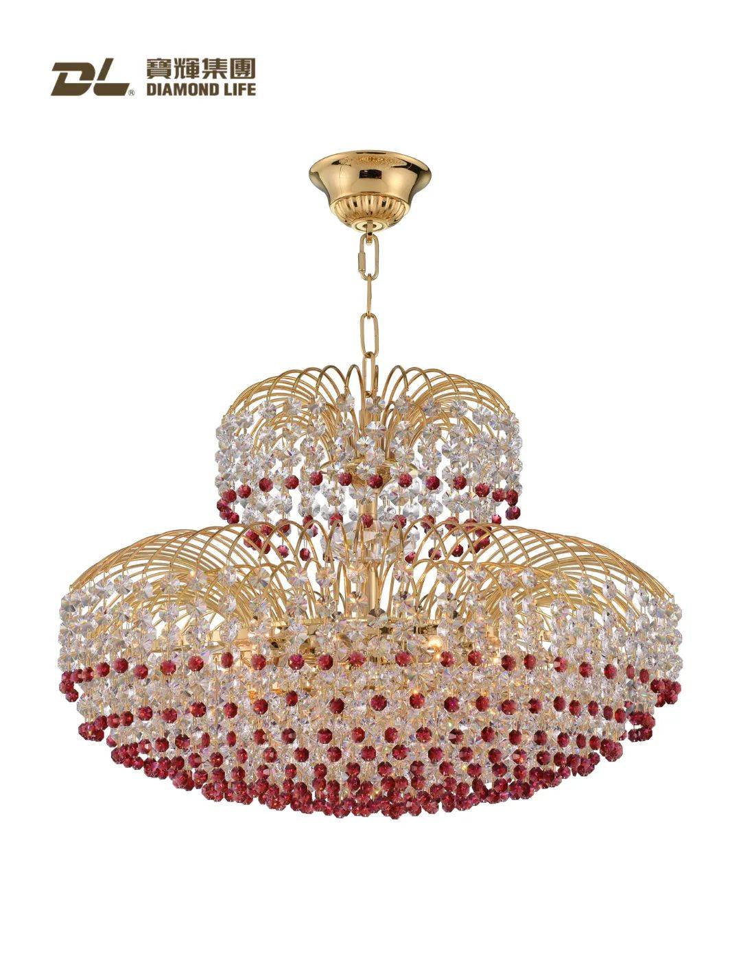 宝辉于1979年在香港成立,拥有44年丰富的水晶灯设计生产经验和完整的