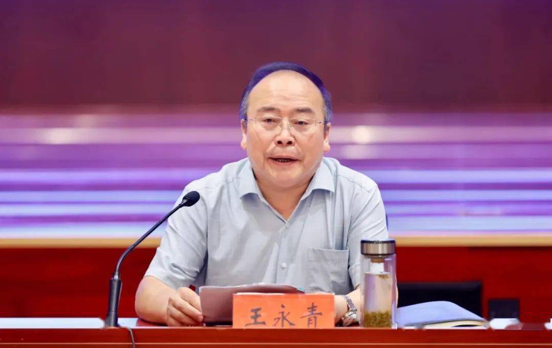 (市委常委,政法委书记王永青在会上作交流发言)会前,观摩团一行还到