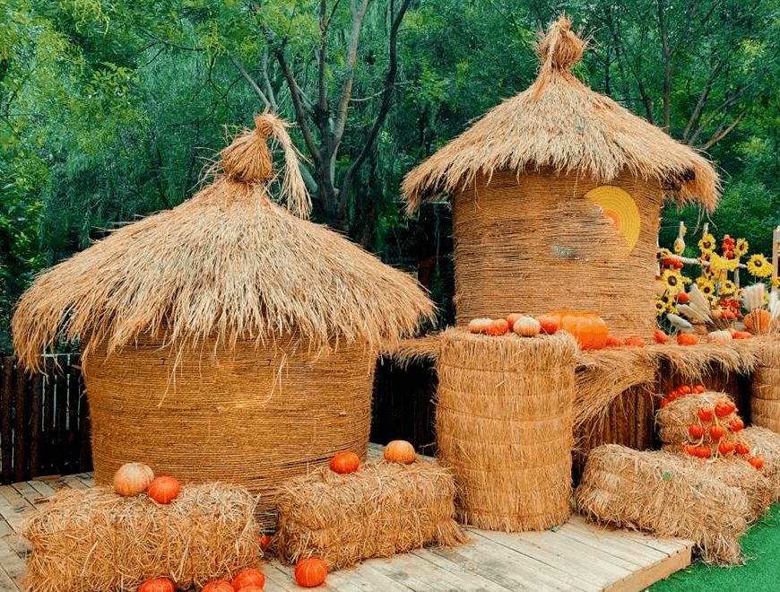 顶流美陈打造沉浸式打卡场地丰收 国潮金秋潮玩一起重新定义秋天!