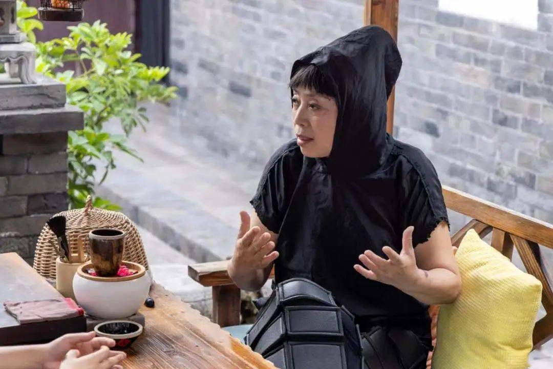 平遥国际摄影展丨青春吐芳华,光阴颂《吕梁》_先生_展览_陈小波