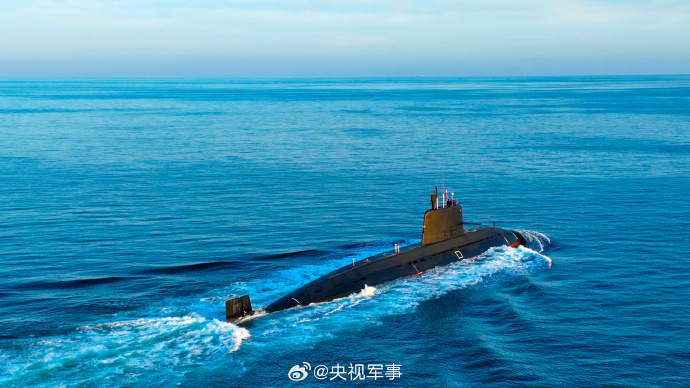 海军潜艇出海自带霸气特效