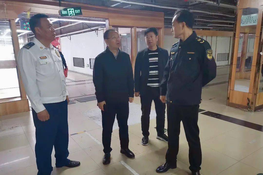 齐齐哈尔市龙江县县长顾玉国带队深入辖区重点场所开展节前消防安全