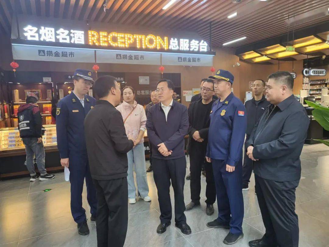 海东市委常委,常务副市长张忠良带队检查 "两节"消防安全工作