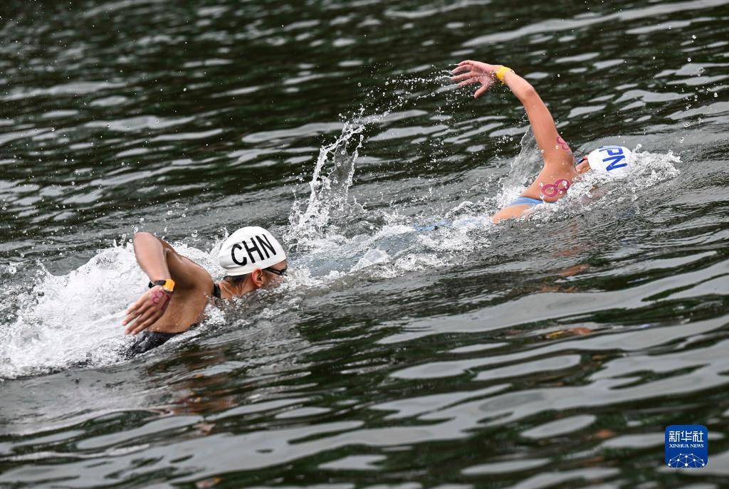马拉松游泳——女子10公里:吴姝彤夺冠