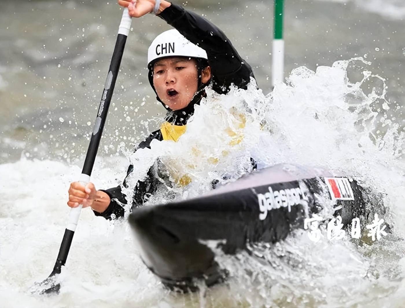 李露:尽力参加下届亚运会他在赛后接受采访时说,自己原先是双人艇运动