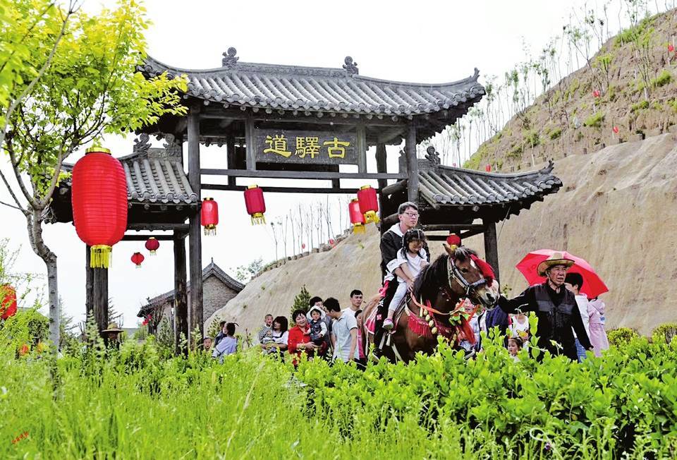 通讯员:董甜甜 胡程智  制作:张琪时间10月1日地点曲沃县朝阳沟景区