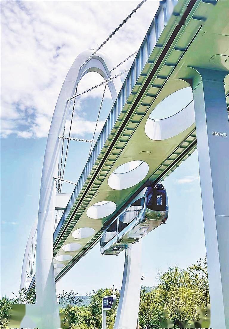 通讯员 黄海华)近日,采用方大轨道交通屏蔽门系统的武汉光谷观光线