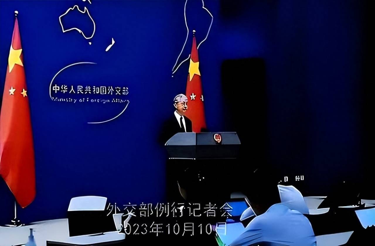 中国驻旧金山总领馆遭袭，有人驾车冲闯领馆大厅，外交部回应