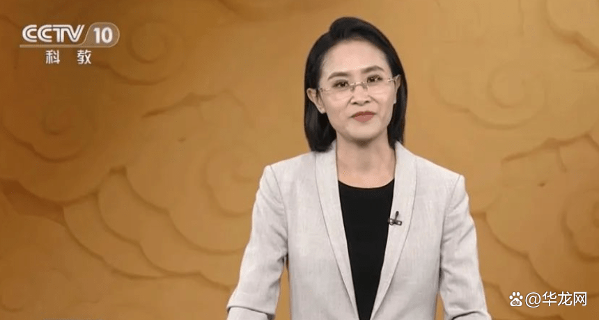 重庆大学中文系万曼璐老师做客央视《百家讲坛》栏目