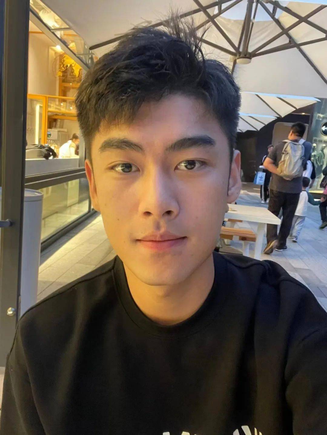 9款适合所有脸型的男生发型