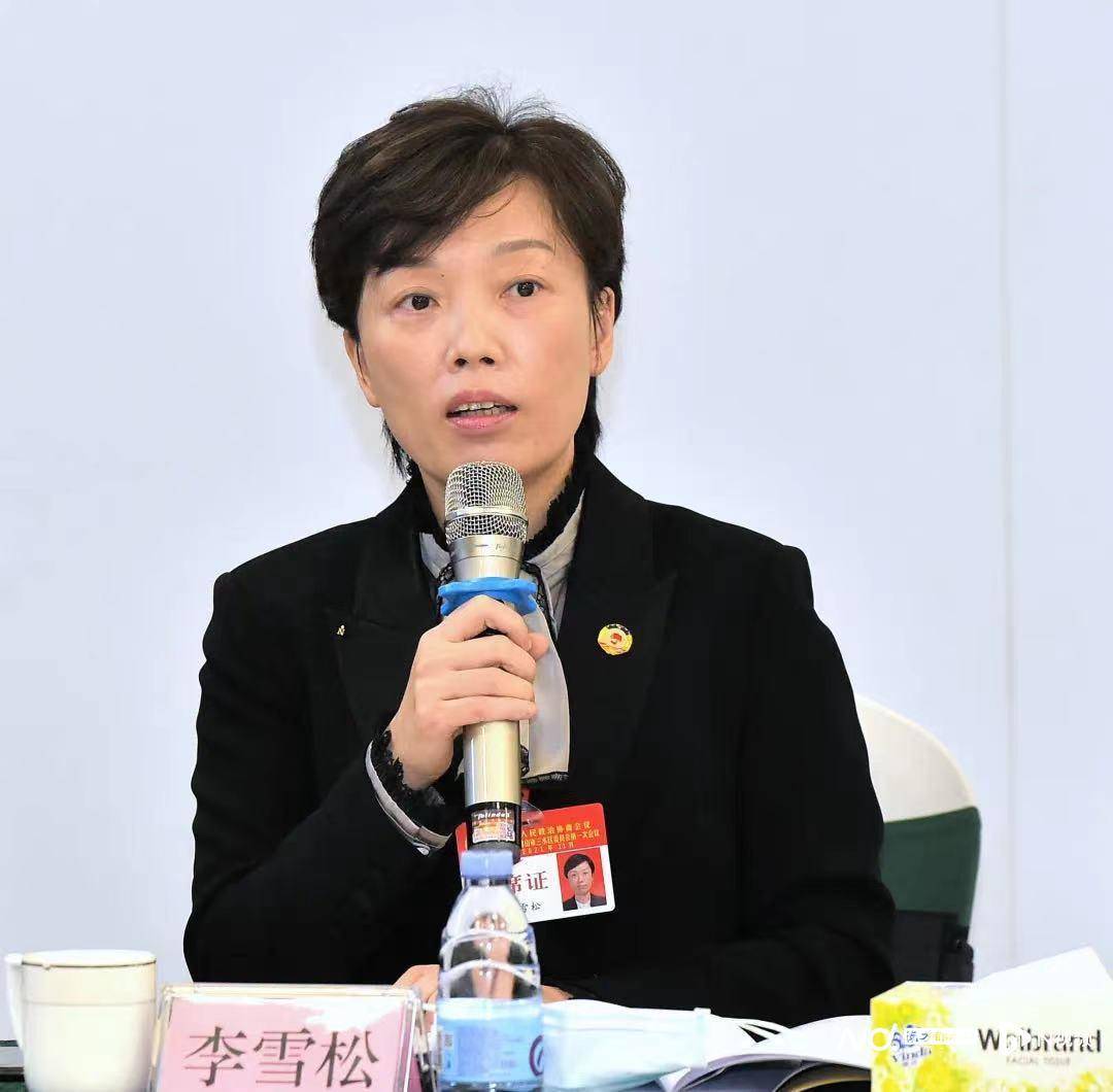 图源:淼城同心微信公众号公开资料显示,李雪松,广东佛山人,她的主要