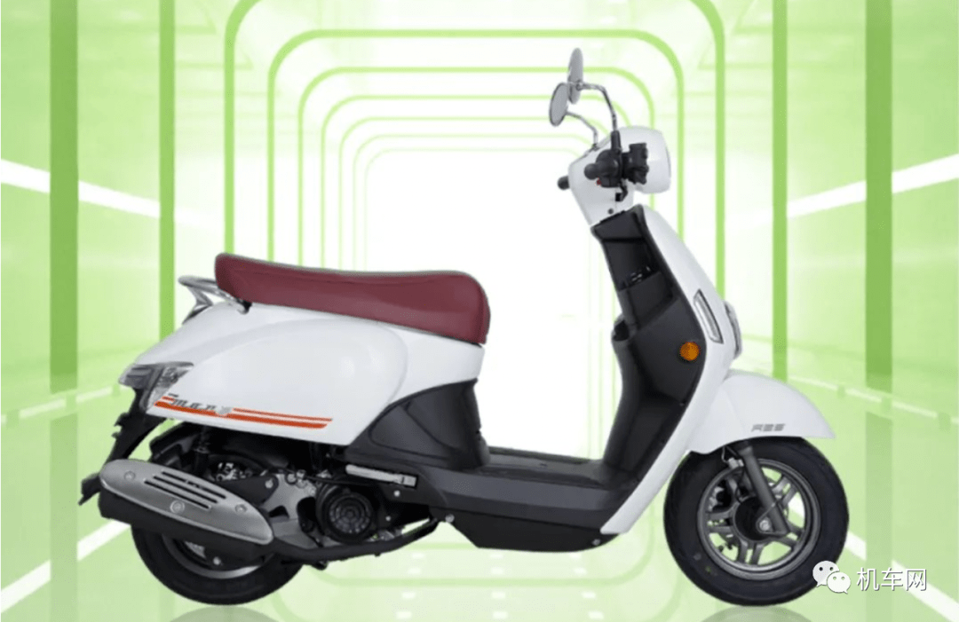 降价1800元,光阳125平踏板加入竞争,前后碟刹 abs