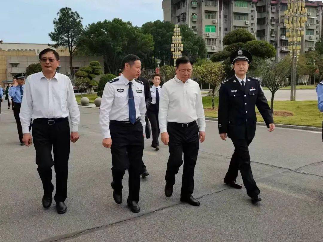 省人大常委会执法检查组来荆检查监狱法贯彻实施情况_工作_建设_沙洋