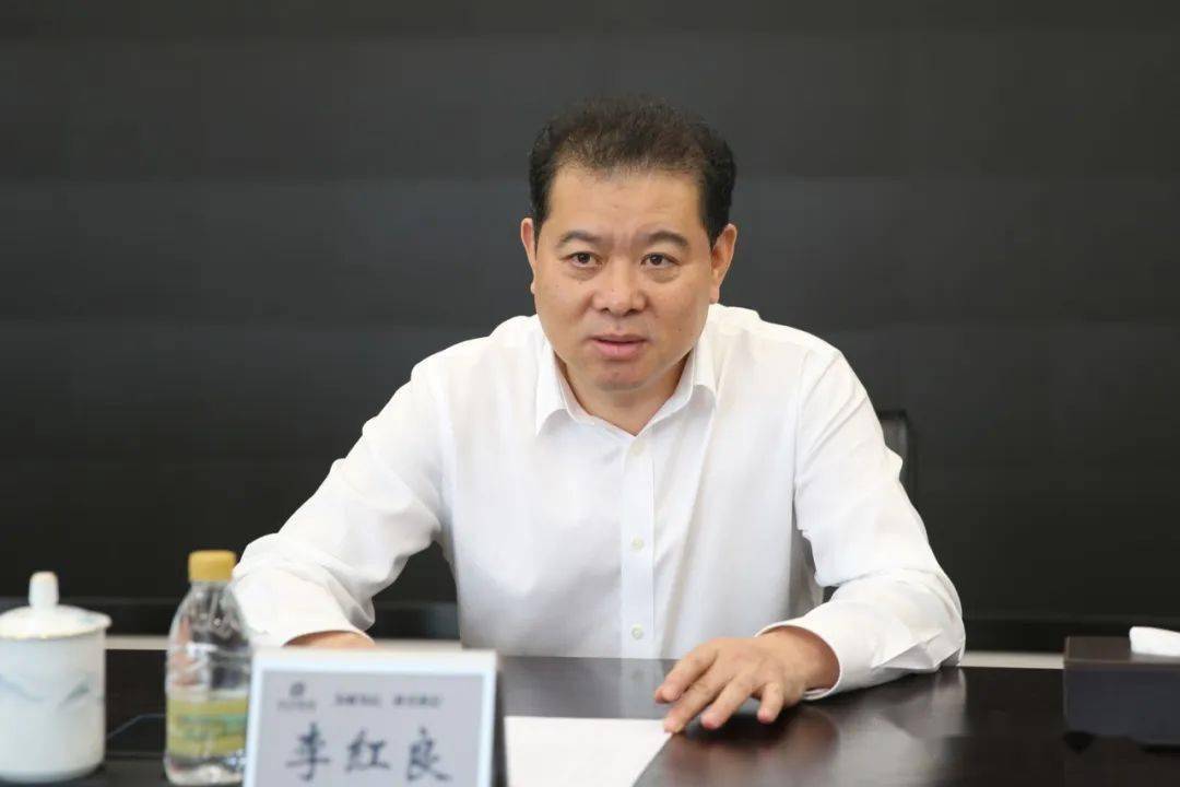 受到杭州城投集团党委书记,董事长李红良等城投领导的热情接待,并双方