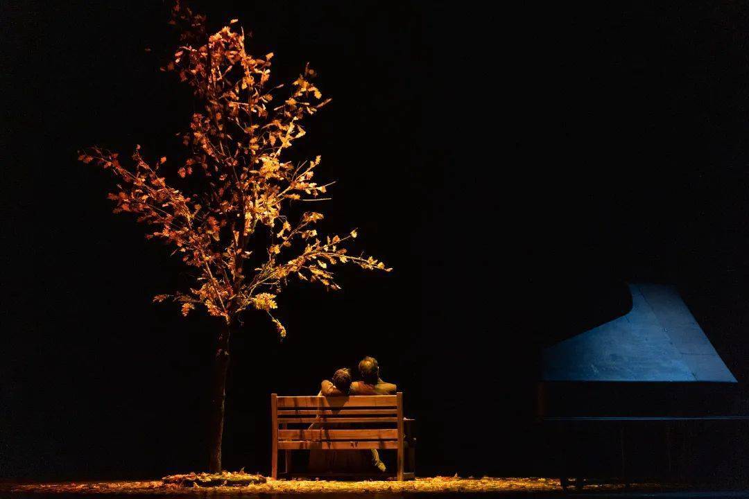 【明日开票】国家大剧院话剧《简·爱》| 朱杰x濮存昕,重逢桑菲尔德