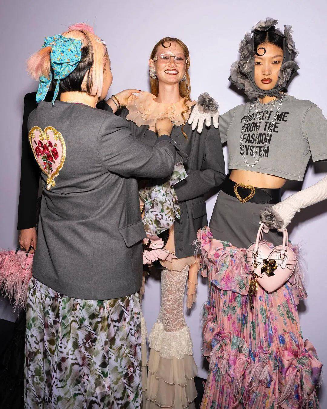 lucia liu作品北京造型师 lucia liu 观察到了其作品中经常被忽视