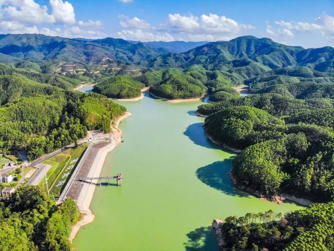 高明区西坑水库.坚决打好固废污染防治主动战.