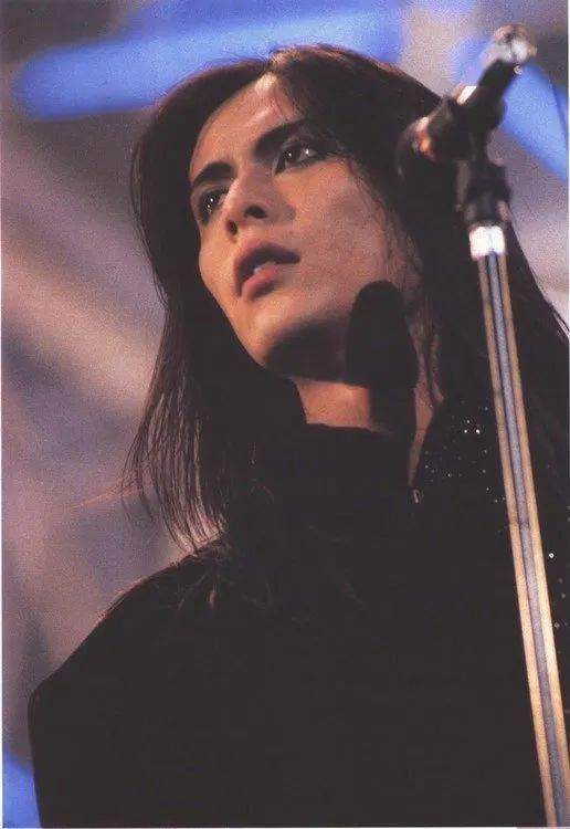 日本第一视觉系美男主唱去世!