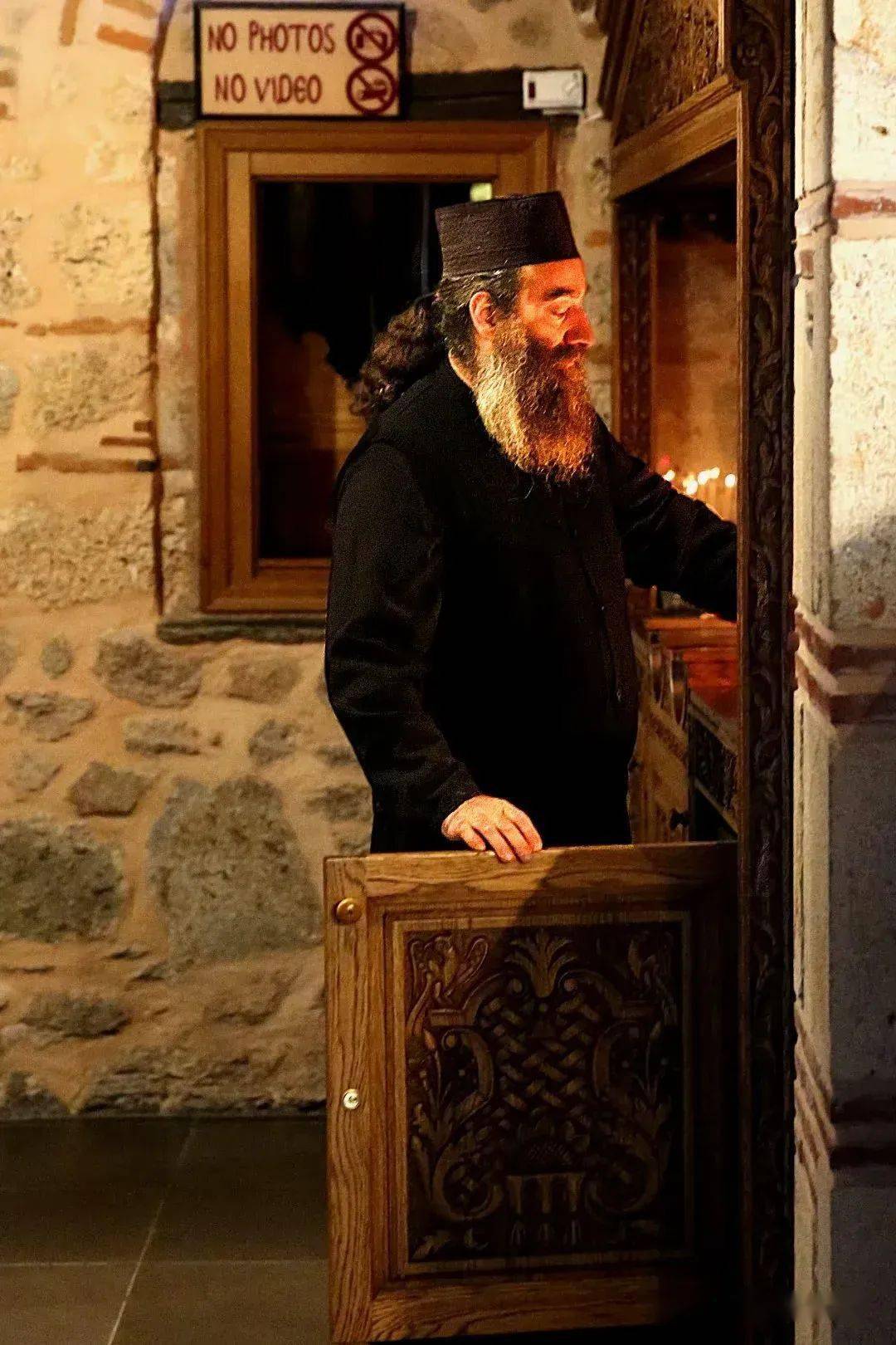 梅黛奥拉的瓦尔拉姆修道院_修士_希腊_世纪