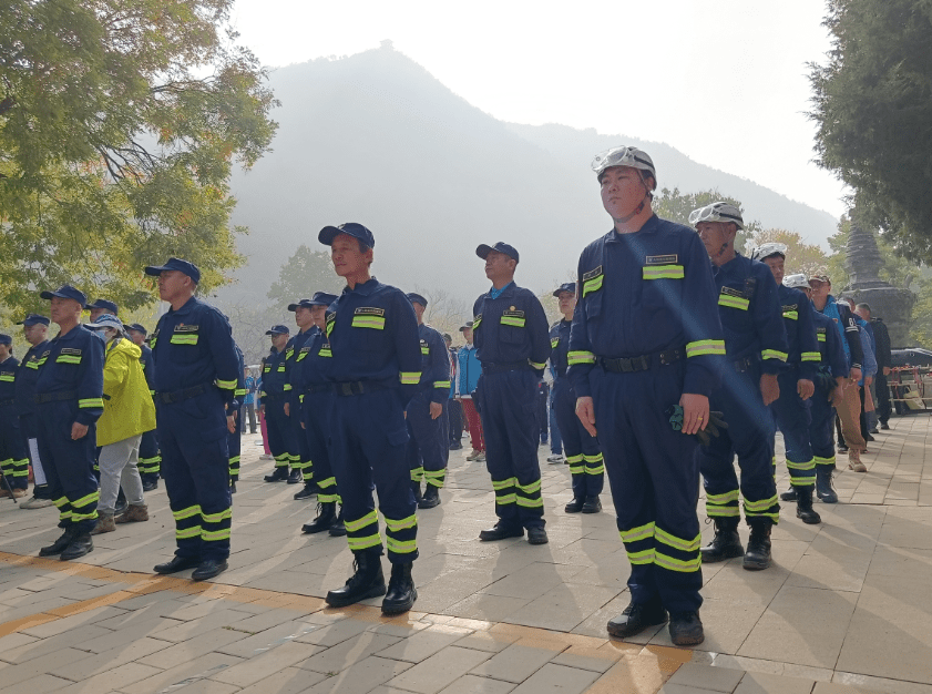 人防志愿者服务站潭柘寺景区揭牌