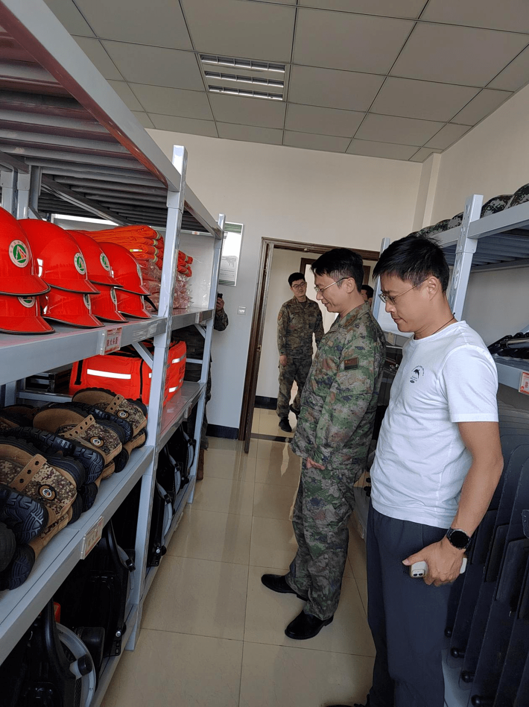 区人武部政委朱晗赴光福镇调研指导基层武装部规范化建设工作_民兵