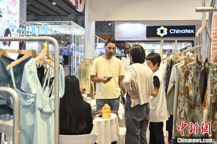 广交会观察：旺季来临 中国纺织服装业出口势头趋稳插图
