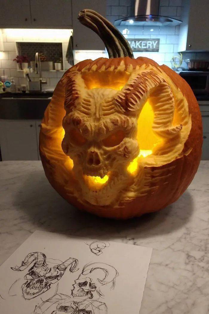 双面雕刻的南瓜