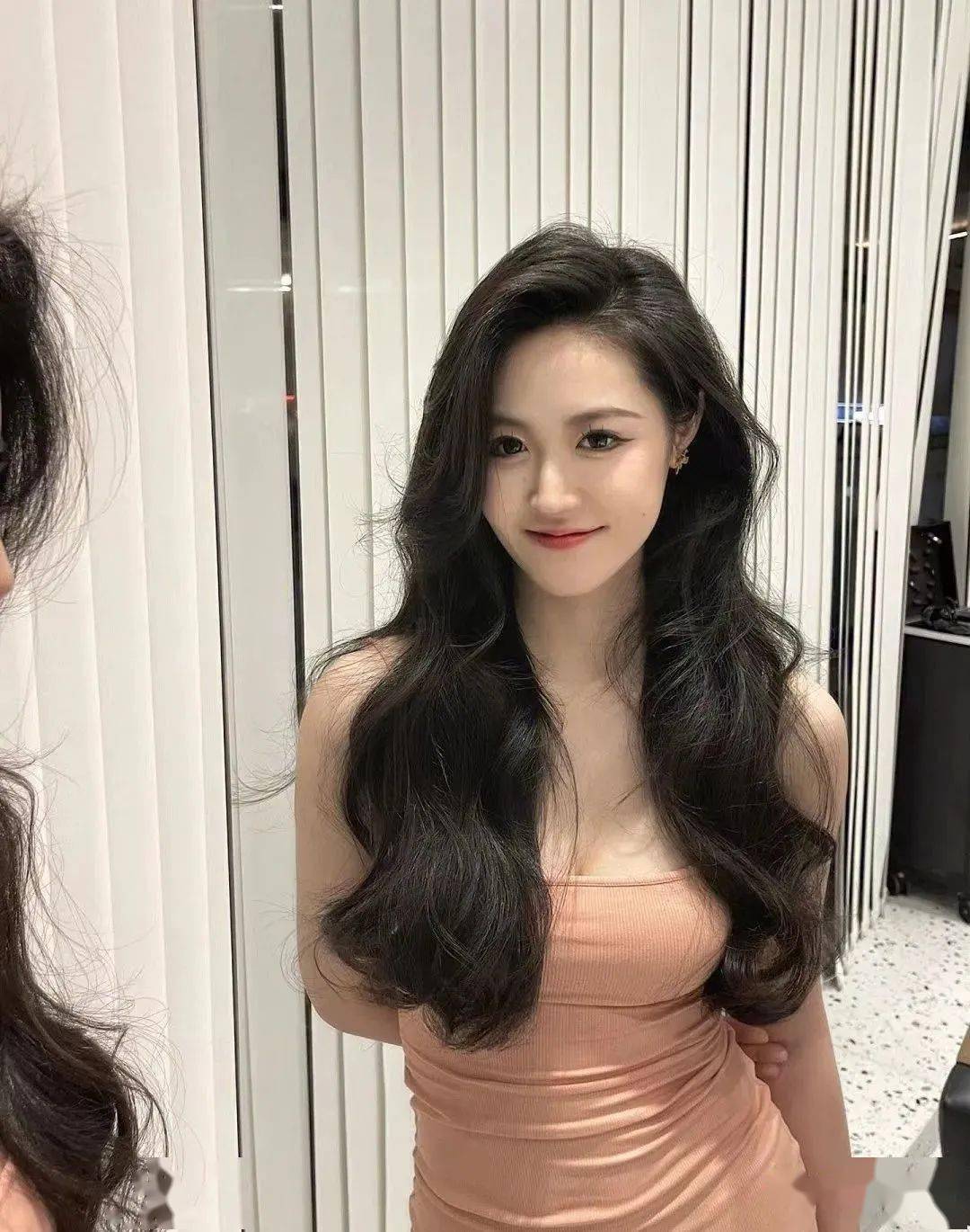 " 复古大波浪 " ,怪美的 …_发型_中国_人类