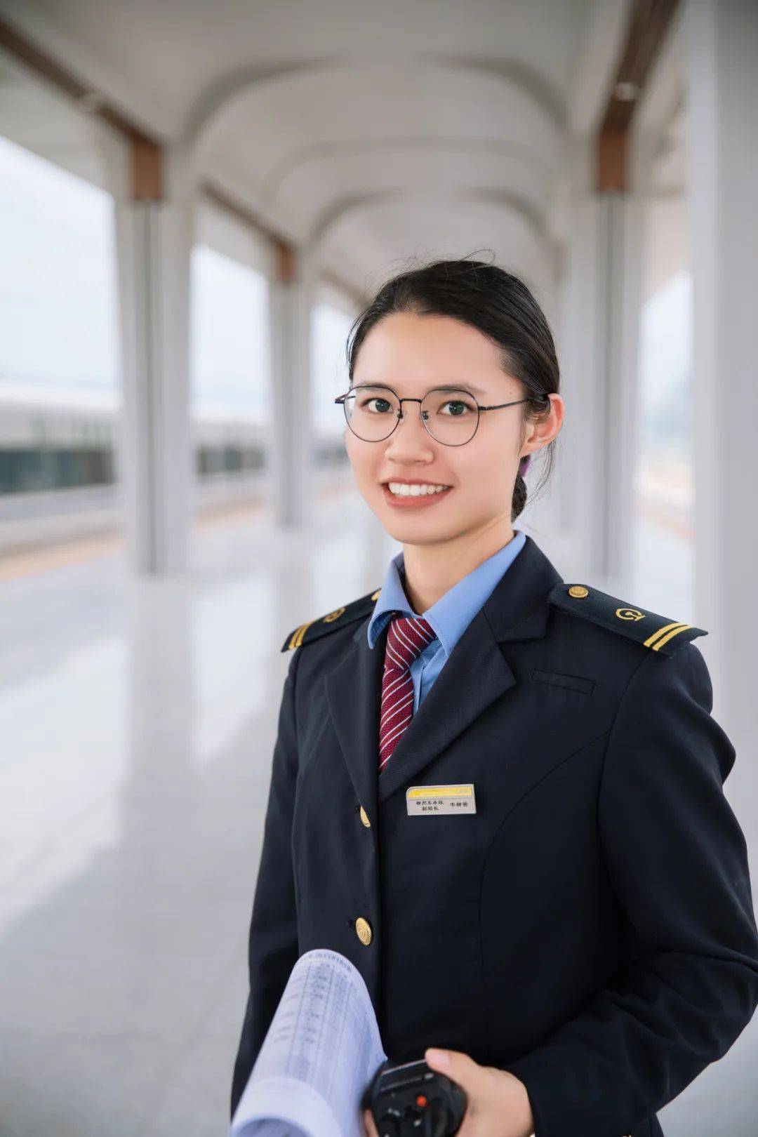 工作_车站_董宝新