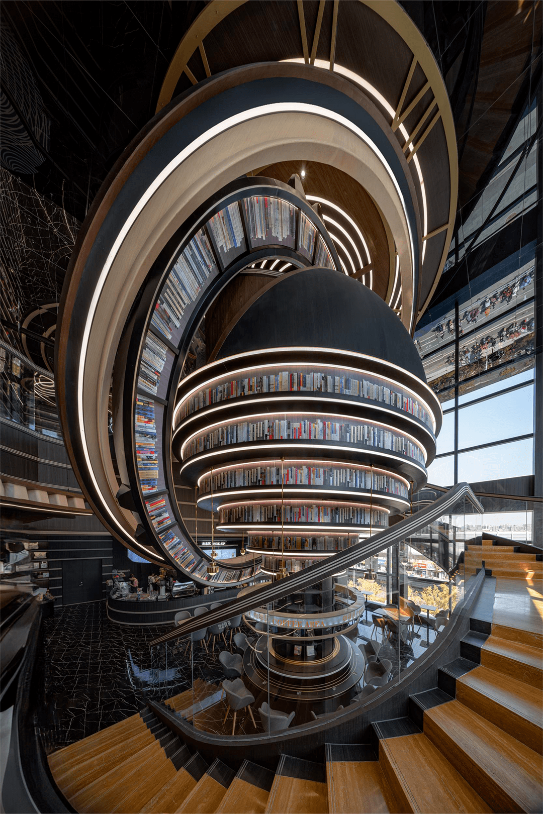 李想新作:淮安钟书阁的宇宙幻梦,繁华闹市中撕开的时空缺口!