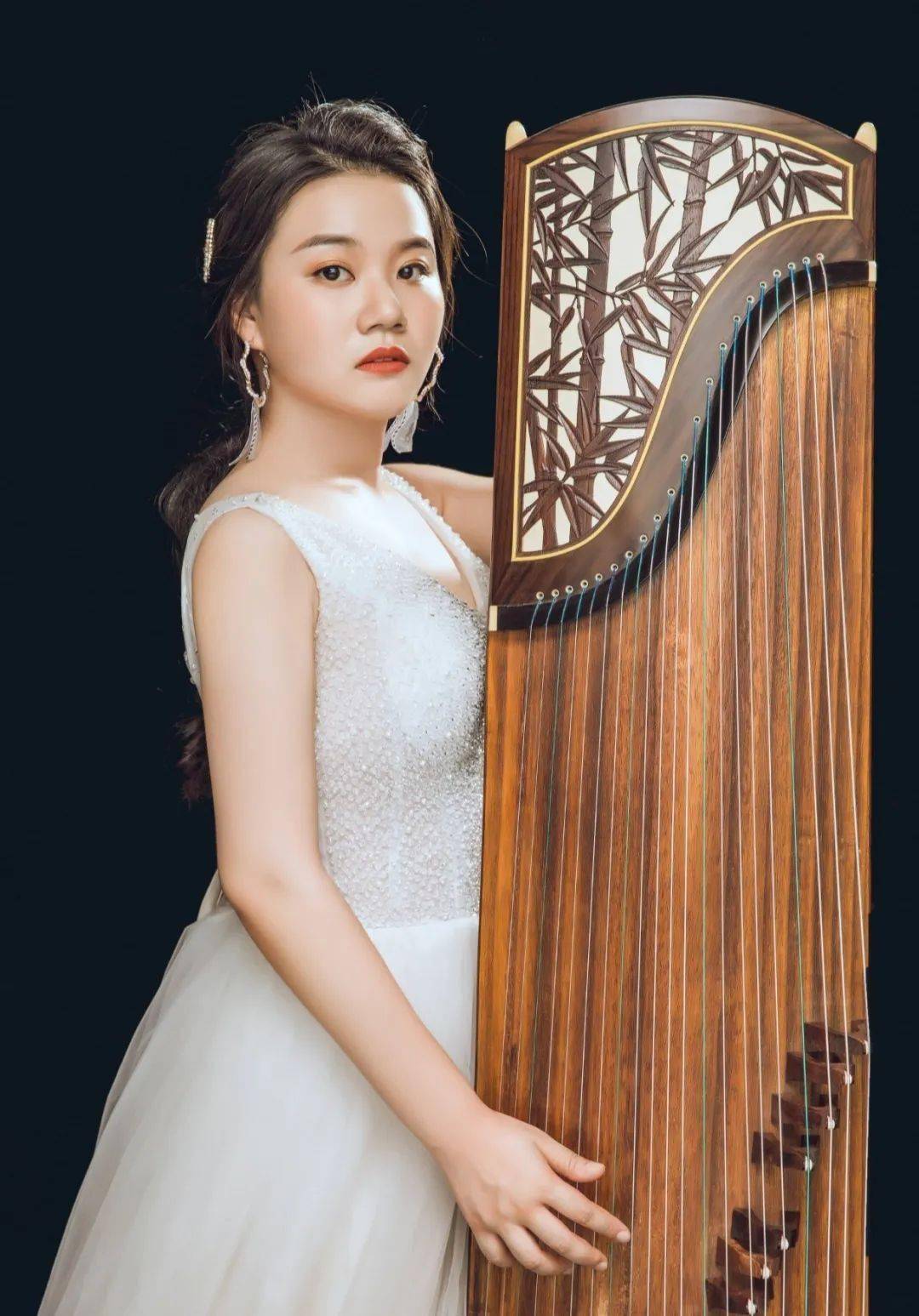 周末到小山丛竹,听九弈古筝音乐会_泉州师范学院_研究生_吴雅蓉