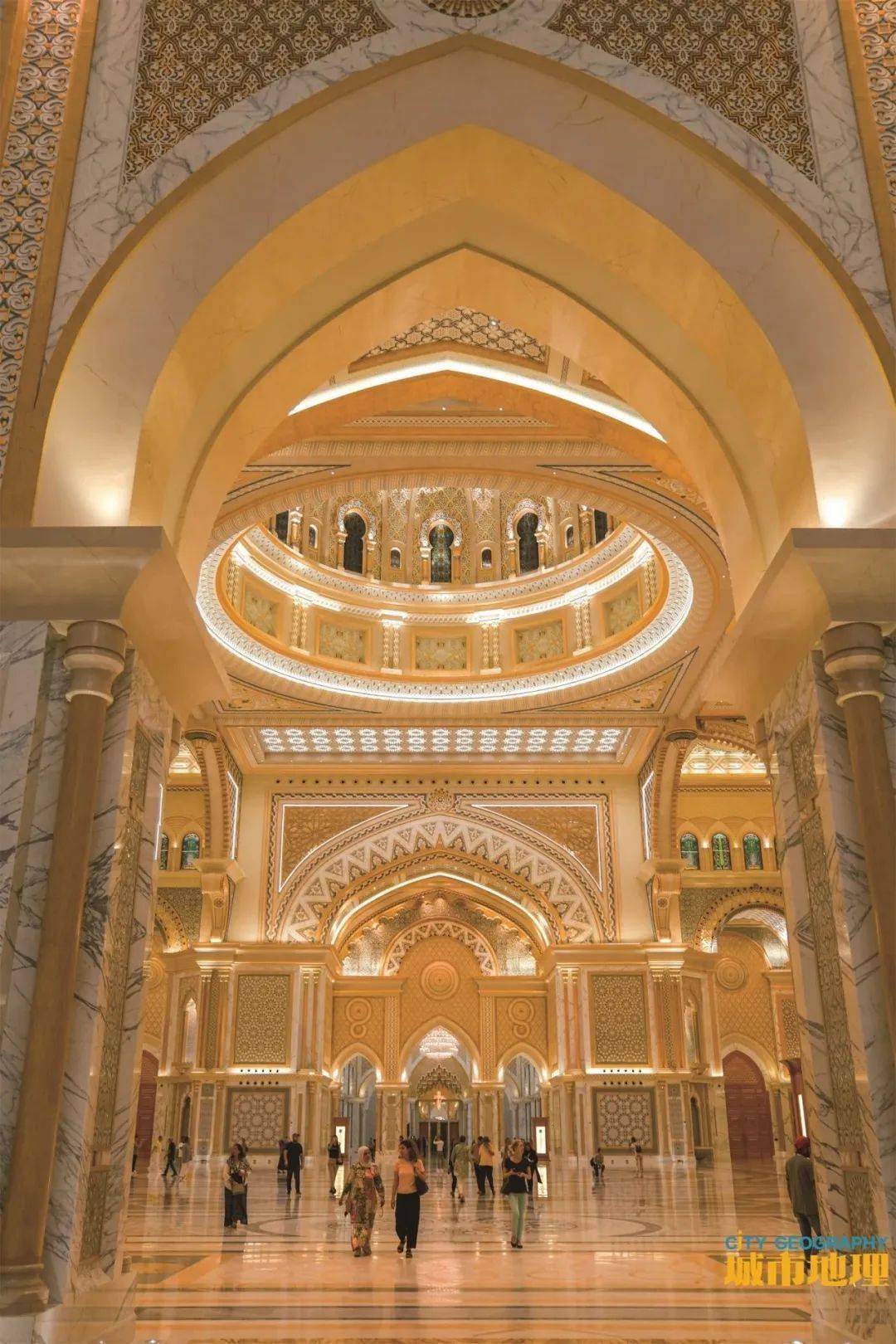 现实版"瓦坎达",比迪拜还能炫富的城市竟是它_全世界_的国家_全球