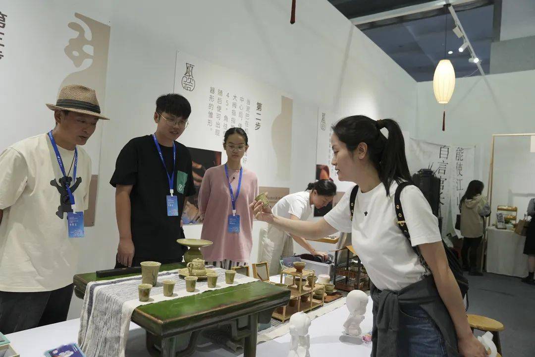 瓯忆瓯窑,华艺木雕亮相进博会_永嘉_温州_黄杨