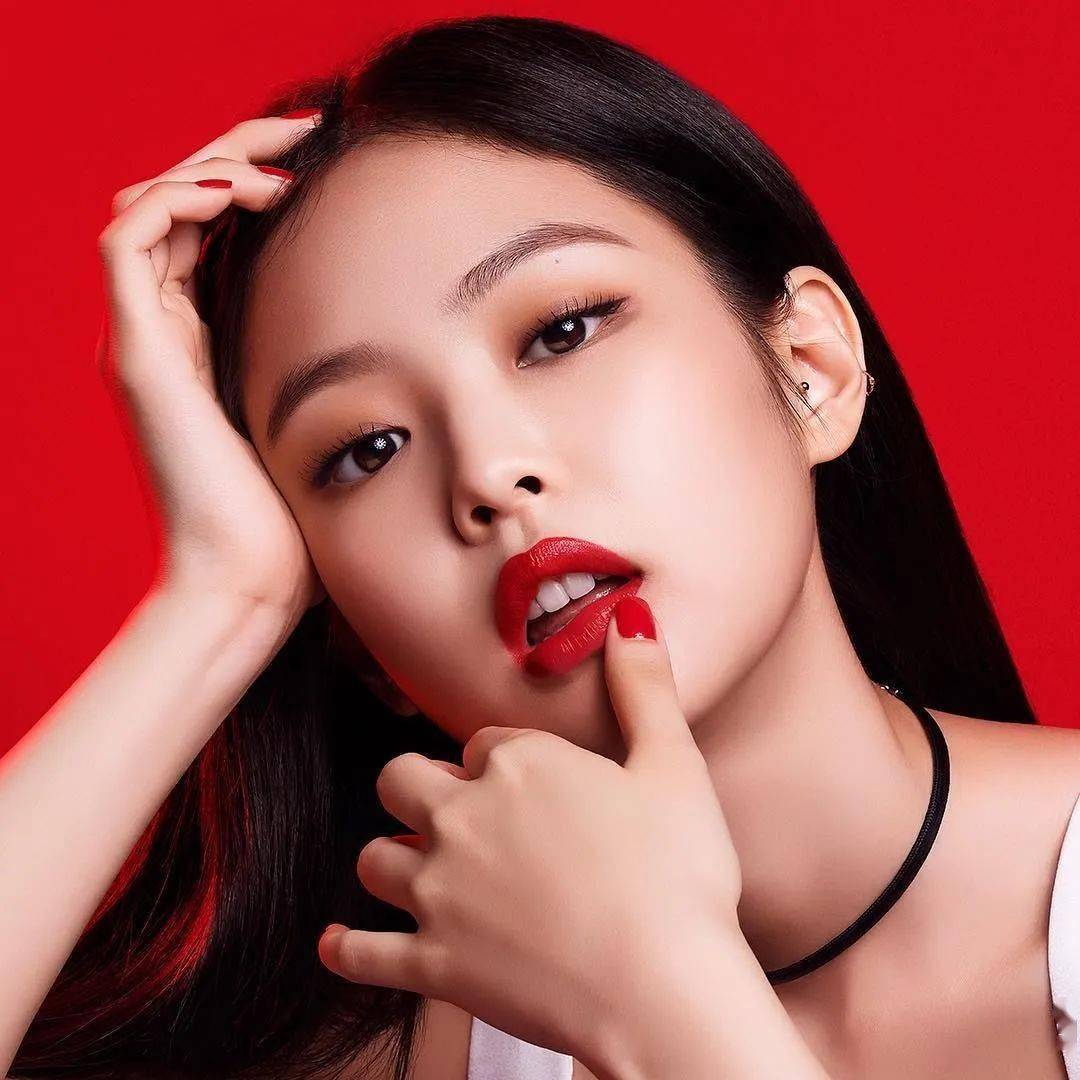 太震撼了,真正的圣诞女王来了!_jennie_金智妮_单曲