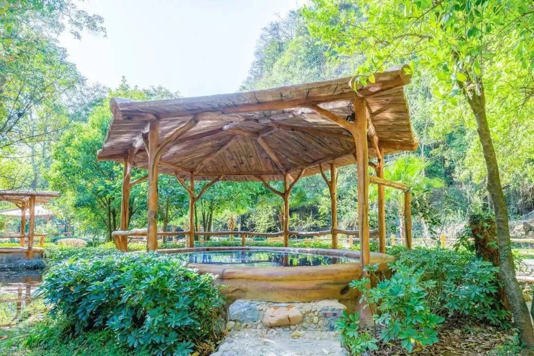 【清远·英西峰林小华山】超浪漫半山20 天然温泉爽泡!