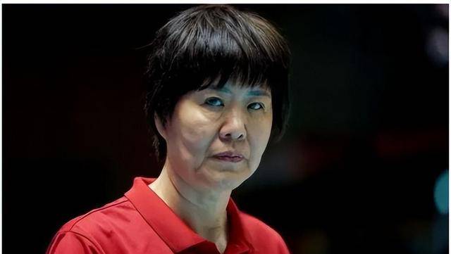 背景信息:出生于1960年12月10日的郎平,在1980年代初期便以其卓越天赋