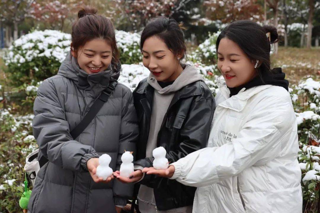 在山师,遇见第一场初050504雪050504 雪