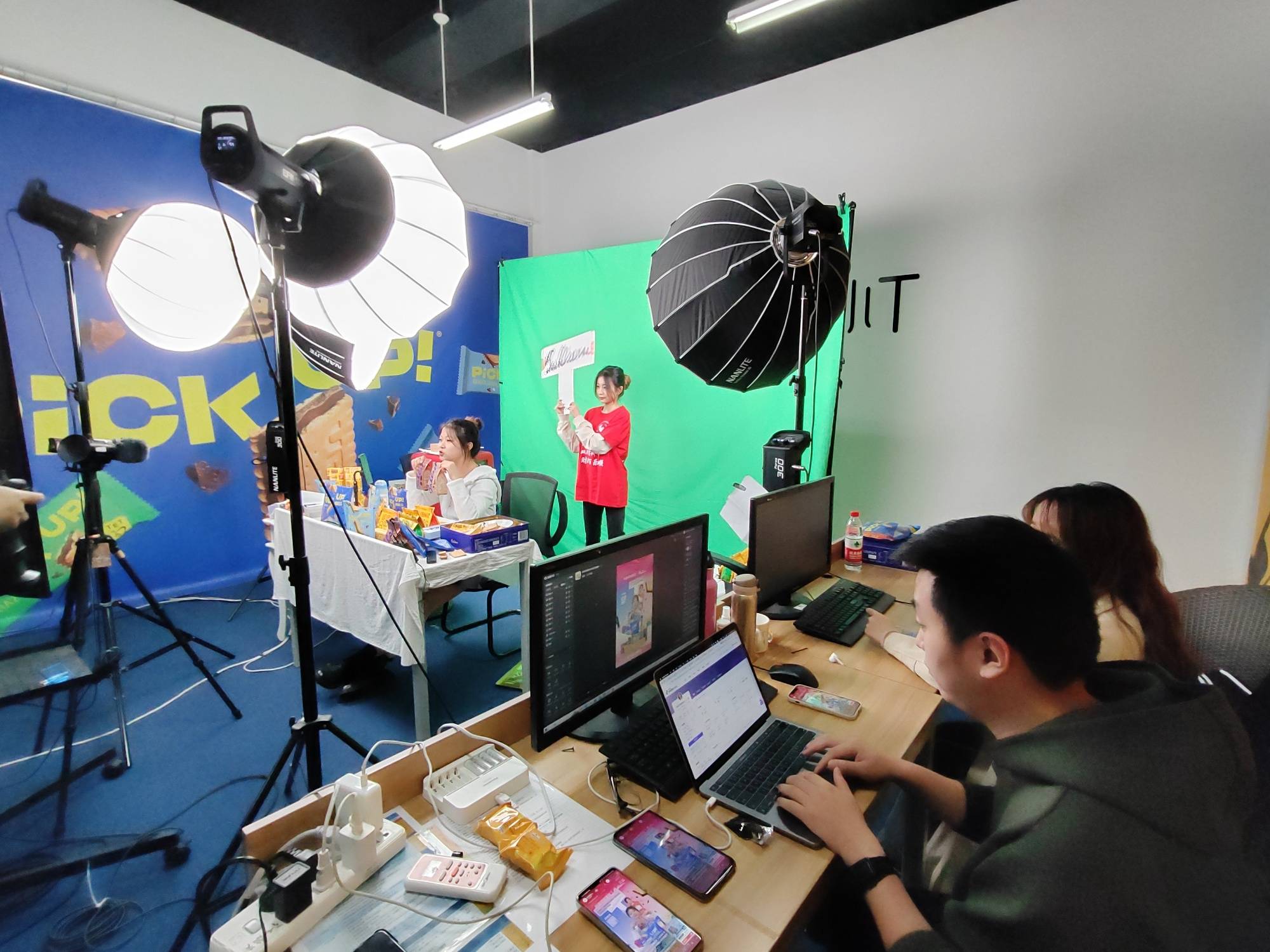 适合大学生做的电商行业(适合大学生做的电商行业是什么)