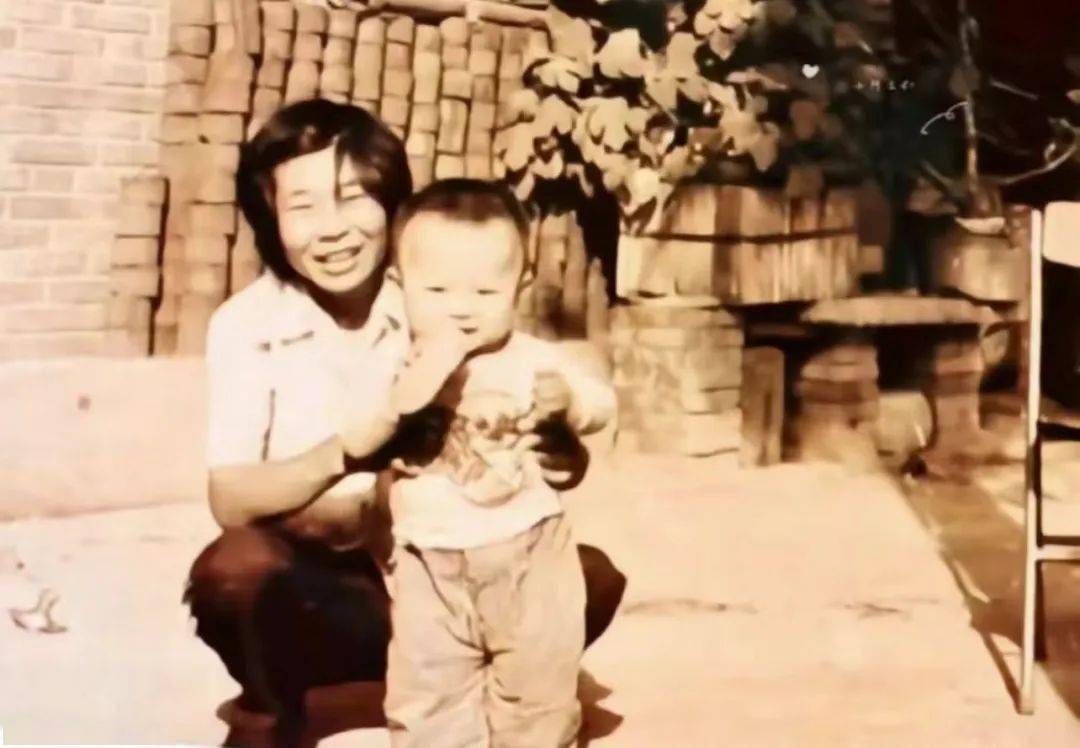 赵雷:钱有了,但没意思_敏子_酒吧_朋友