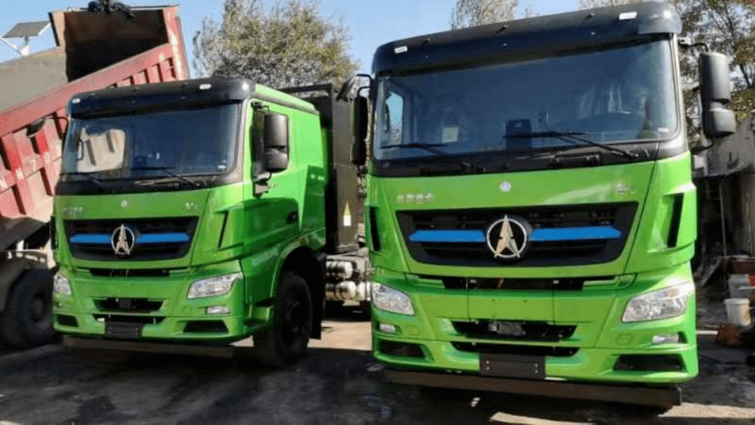 2023年8月15日,北奔新能源重卡超过百辆北奔重汽标载运输纯电动半挂