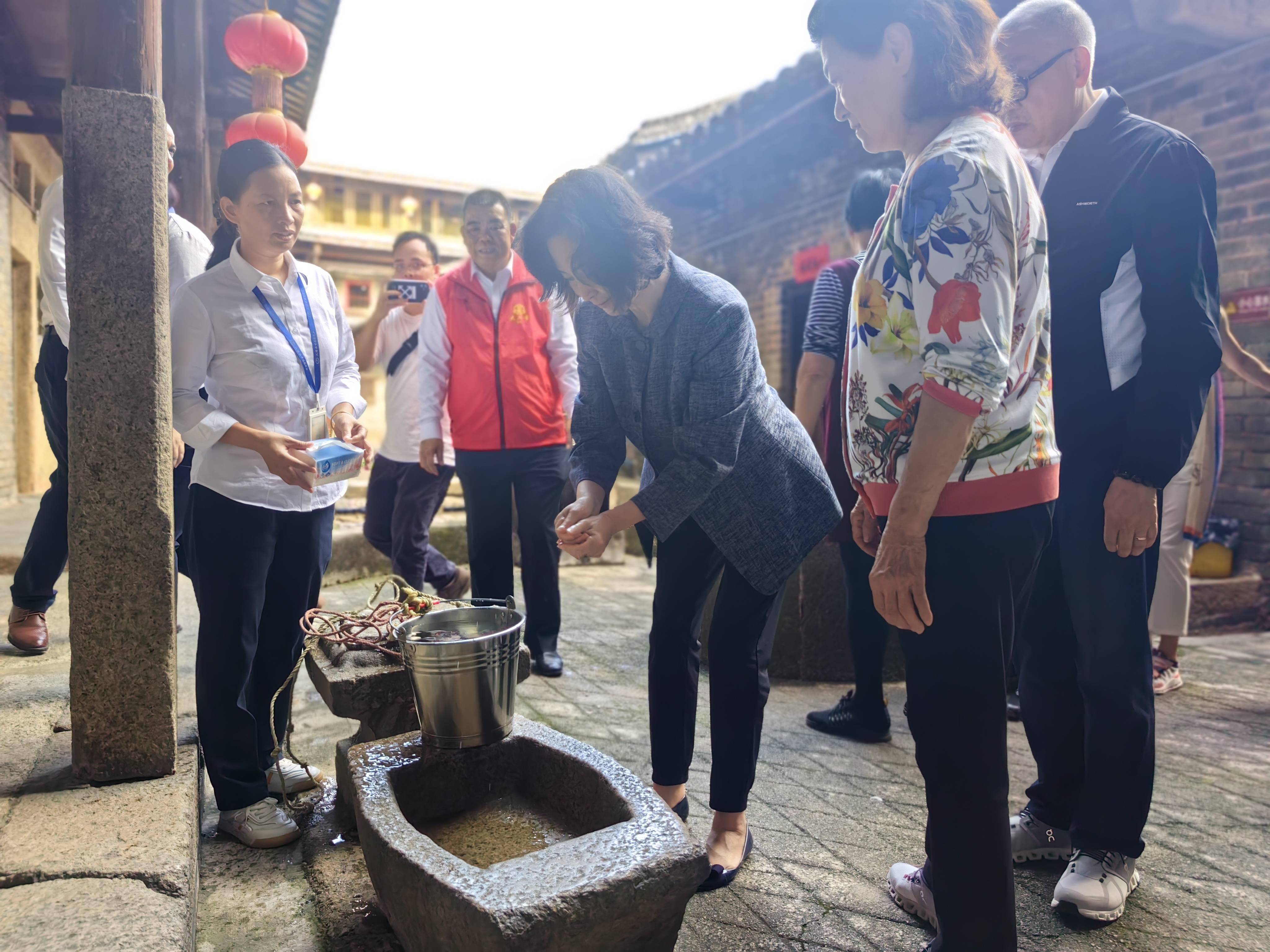 何超琼与梅州大埔的双向奔赴_发展_泰安_乡贤