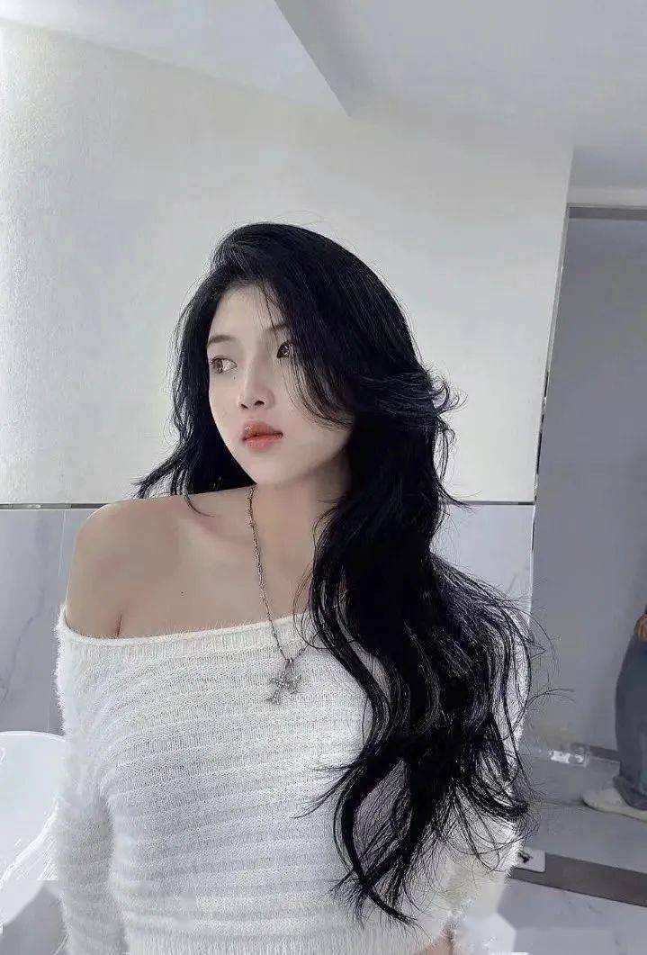 " 复古大波浪 " ,怪美的 …_发型_中国_人类