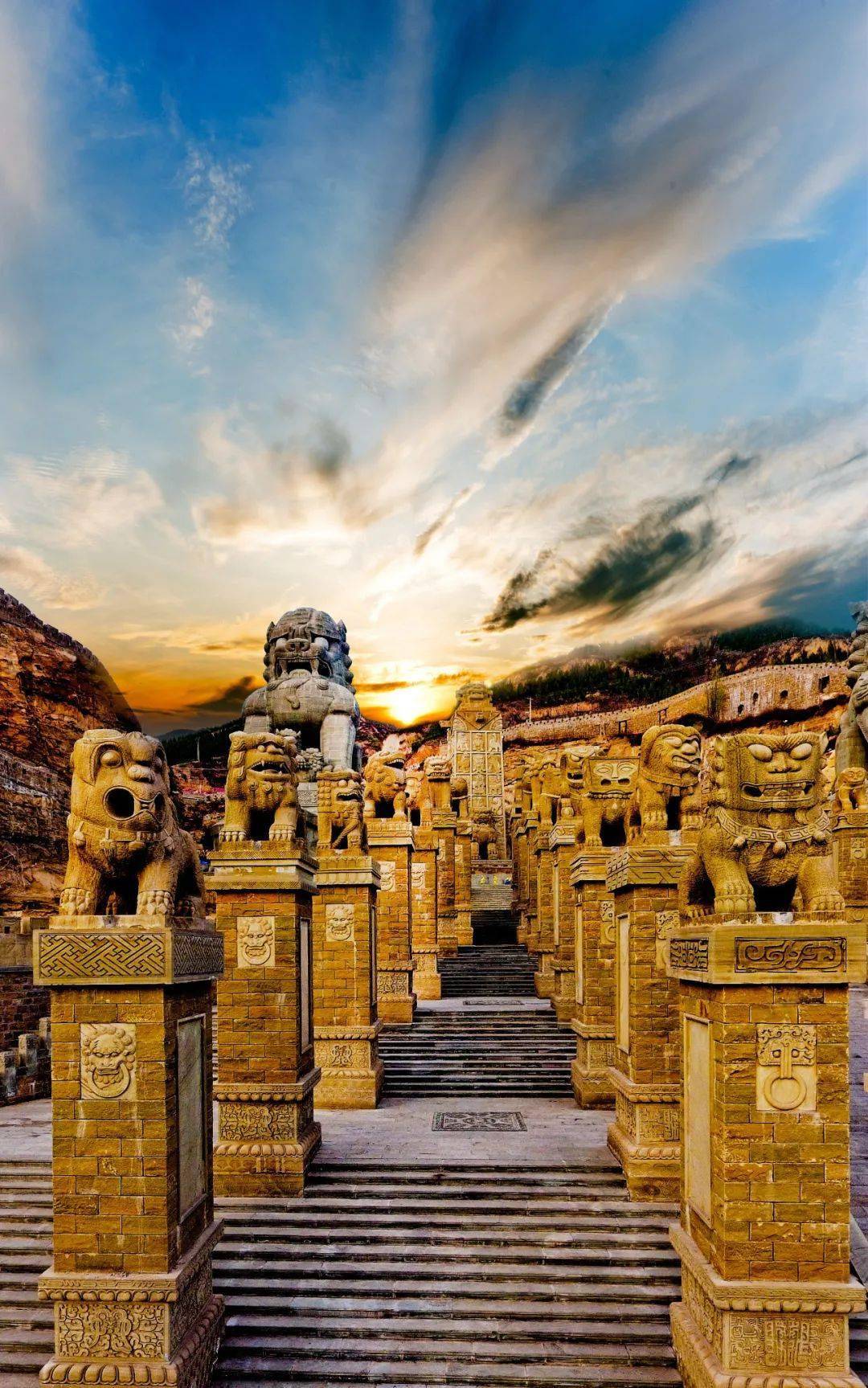 坐着高铁去旅行,一路美景一路吃!_绥德_历史_岁月